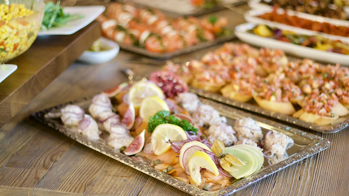 Khách sạn – resort – nhập hàng cùng VB Food