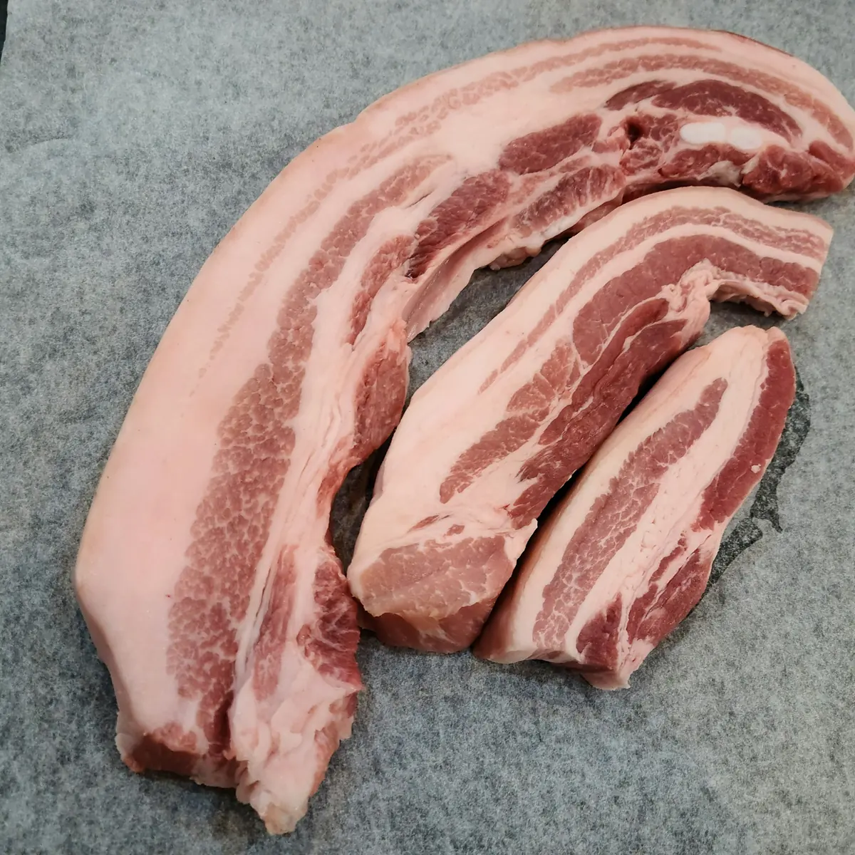Ba chỉ heo rút sườn loại ngon – Thịt ta (dê, bê, bò, gà, vịt) · hàng có sẵn tại kho VB Food